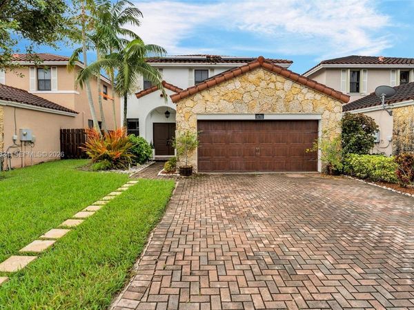 9770 NW 10th St , Unit 9770, Miami, FL 33172