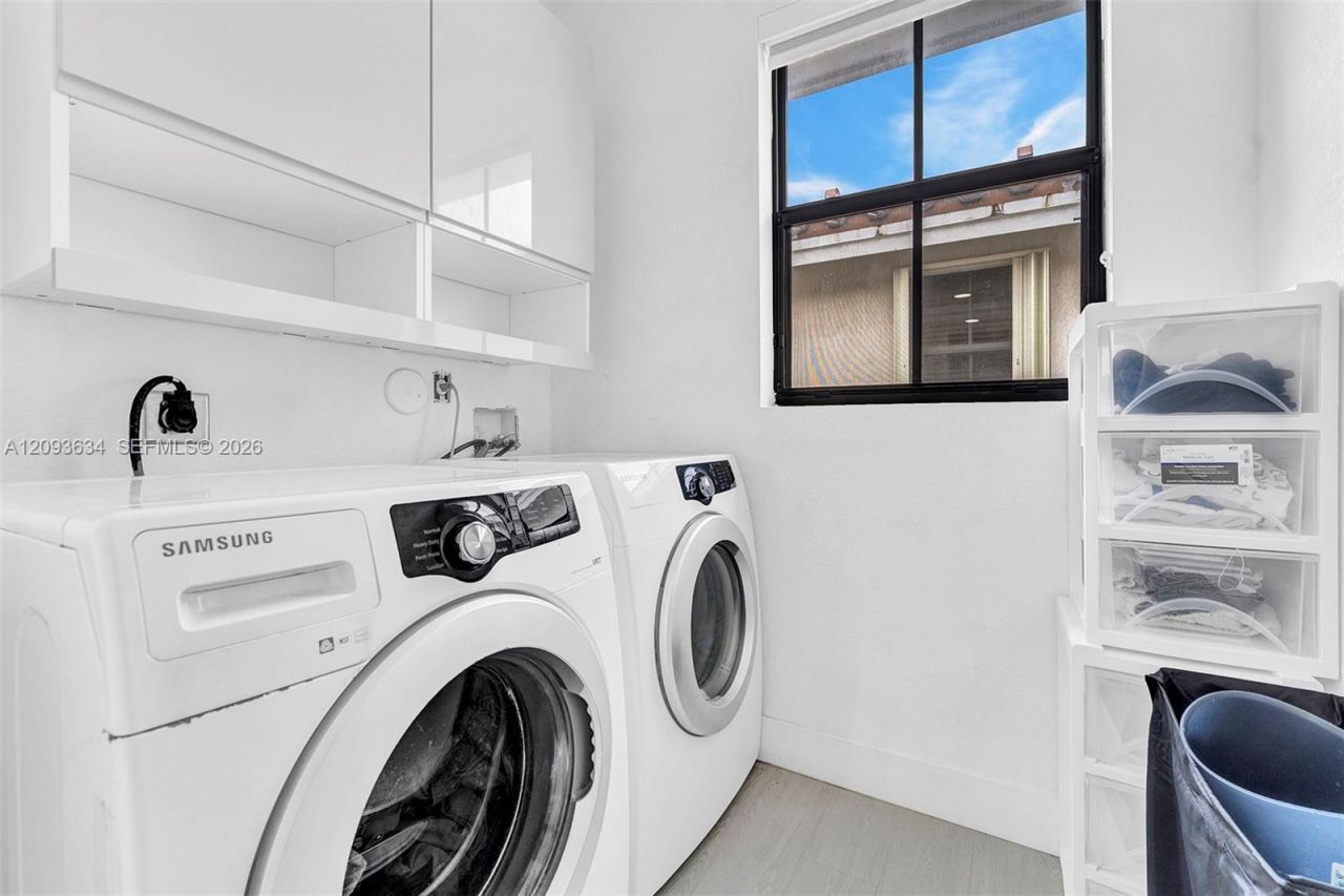 9770 NW 10th St , Unit 9770, Miami, FL 33172 Photo