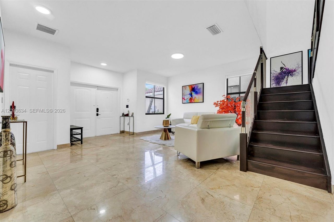 9770 NW 10th St , Unit 9770, Miami, FL 33172 Photo