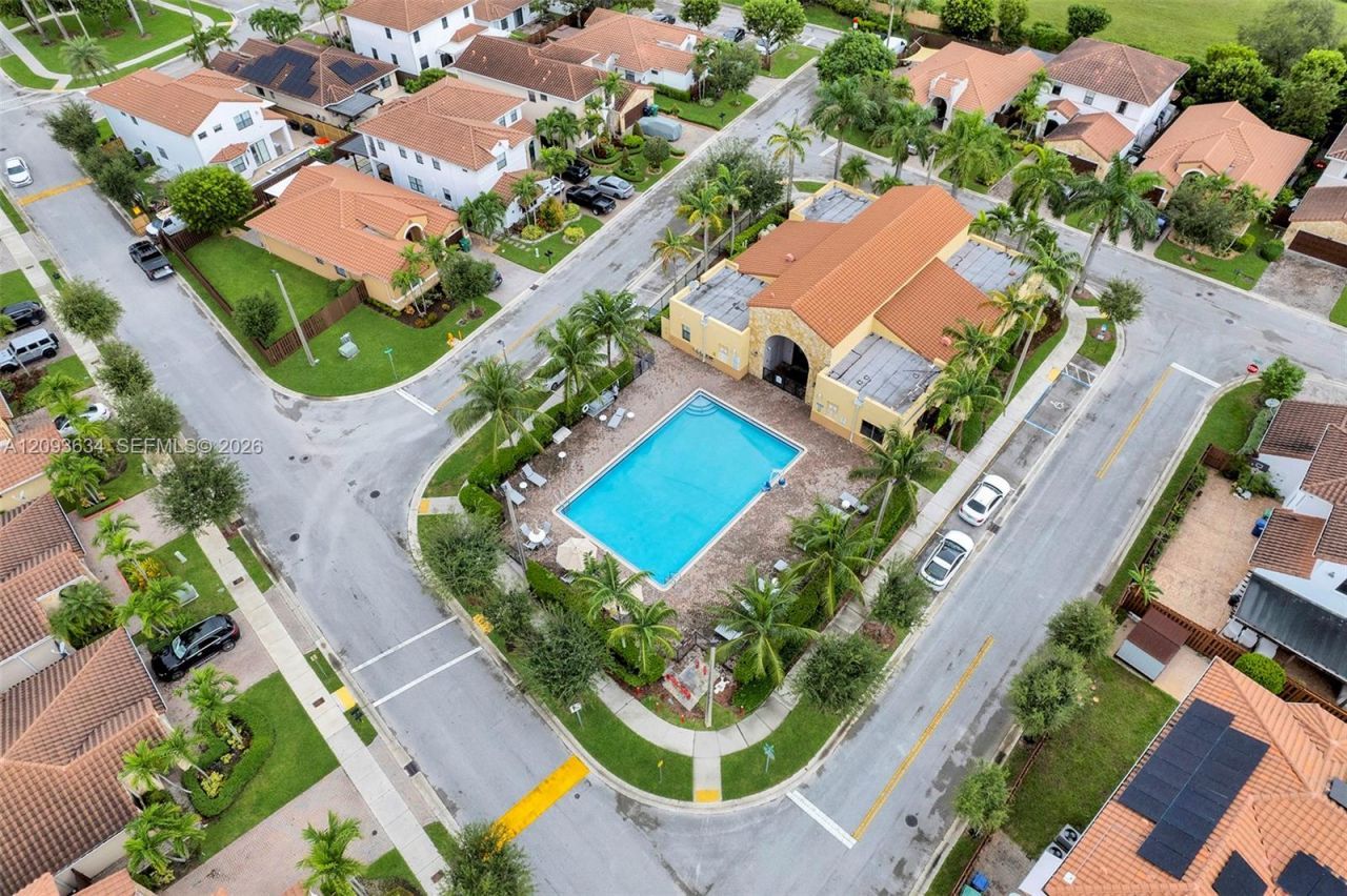 9770 NW 10th St , Unit 9770, Miami, FL 33172 Photo