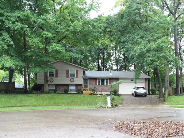 16 Kiowa Court, Tipp City, OH 45371