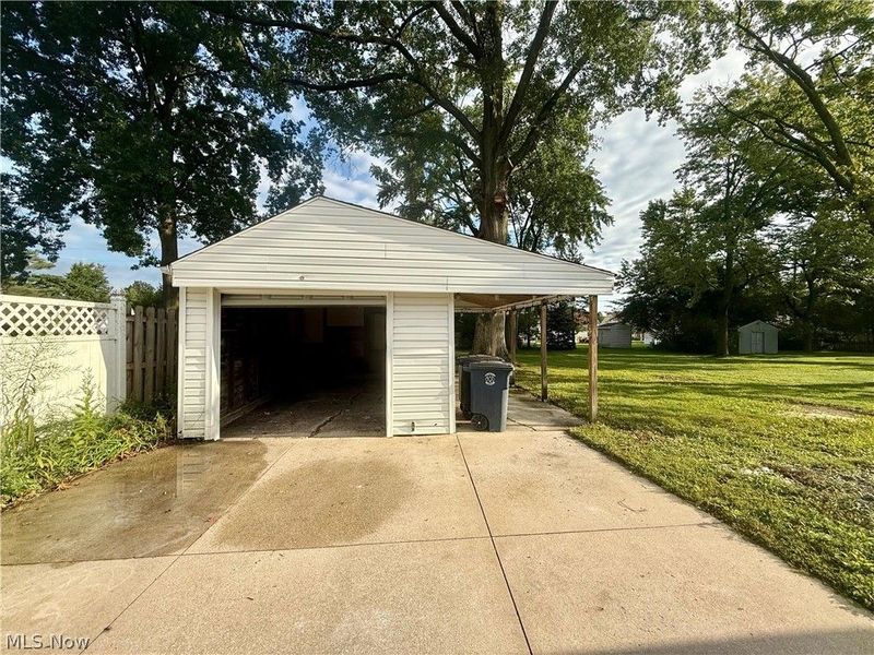 5363 Summit Road, Lyndhurst, OH 44124 Photo 4