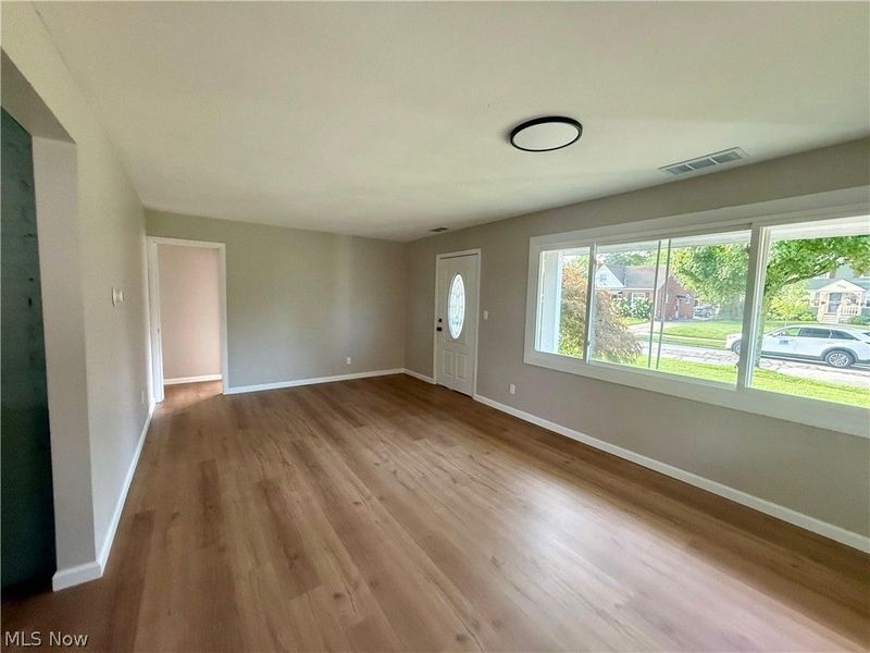 5363 Summit Road, Lyndhurst, OH 44124 Photo 7