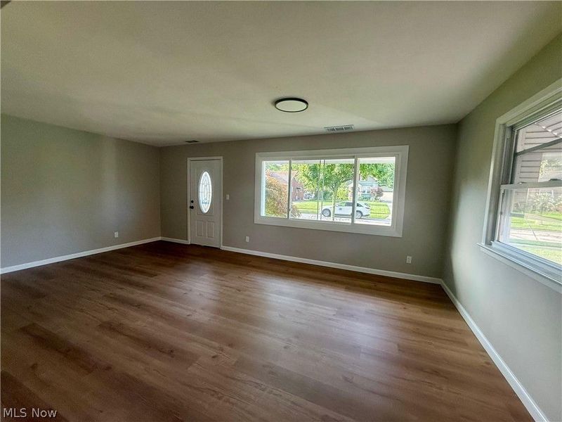 5363 Summit Road, Lyndhurst, OH 44124 Photo 9