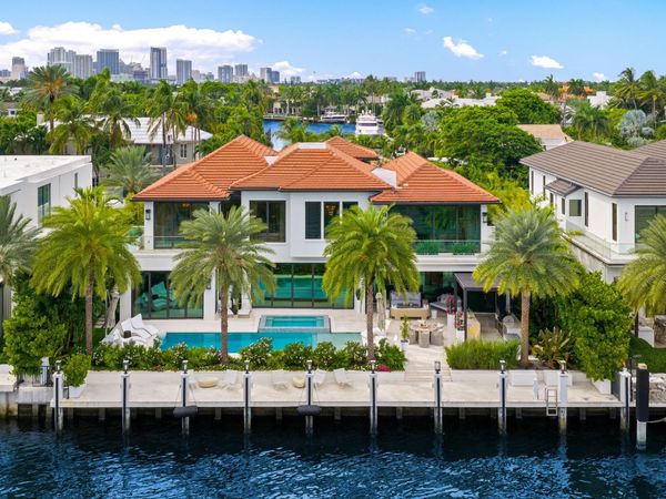70 Isla Bahia Drive, Fort Lauderdale, FL 33316