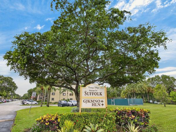 800 SW 142nd Avenue, Unit 411N, Pembroke Pines, FL 33027