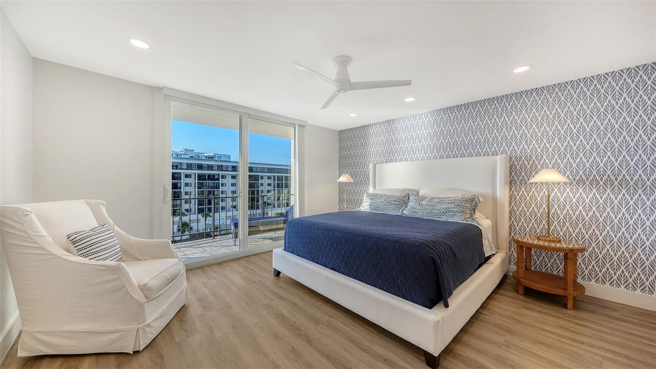 1212 Benjamin Franklin Drive, Unit 604, Sarasota, FL 34236 Photo