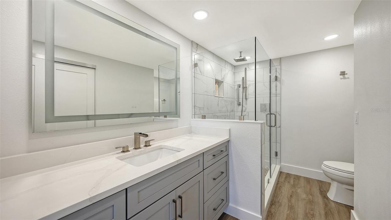 1212 Benjamin Franklin Drive, Unit 604, Sarasota, FL 34236 Photo