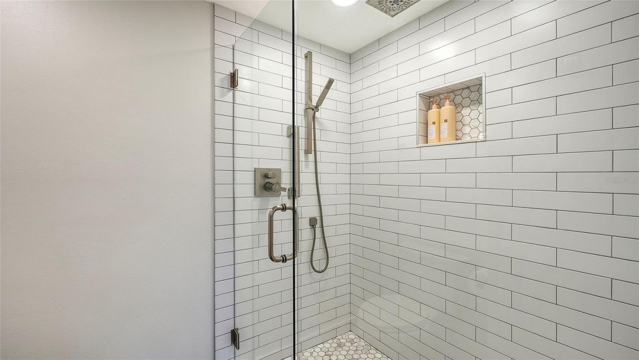 1212 Benjamin Franklin Drive, Unit 604, Sarasota, FL 34236 Photo