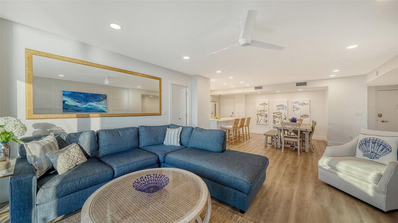 1212 Benjamin Franklin Drive, Unit 604, Sarasota, FL 34236 Photo