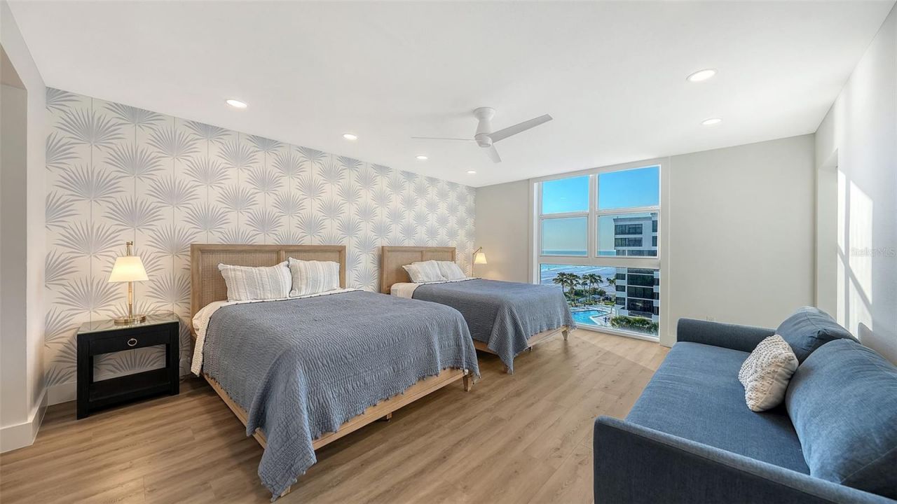 1212 Benjamin Franklin Drive, Unit 604, Sarasota, FL 34236 Photo