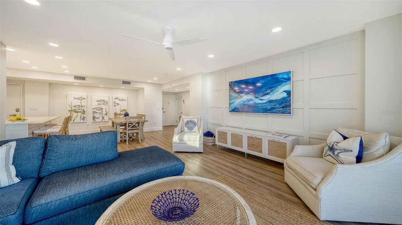 1212 Benjamin Franklin Drive, Unit 604, Sarasota, FL 34236 Photo