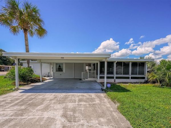 709 BENGAL AVENUE , TAVARES, FL 32778
