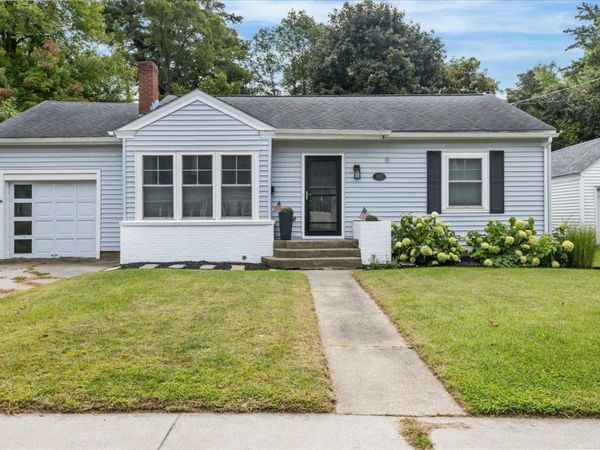 105 Saratoga Avenue, Burlington, VT 05408