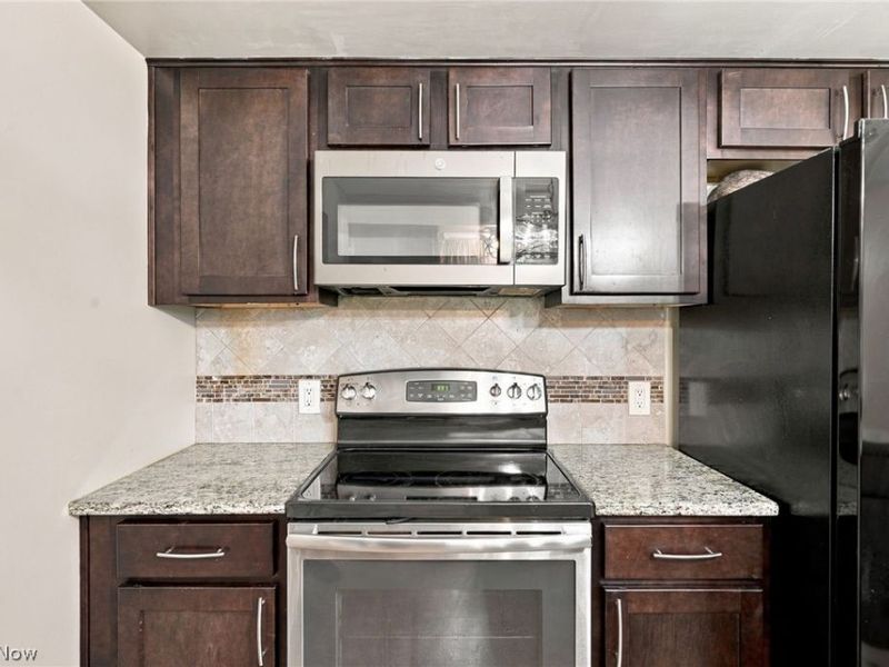 3527 E Smith Road, Medina, OH 44256 Photo 13
