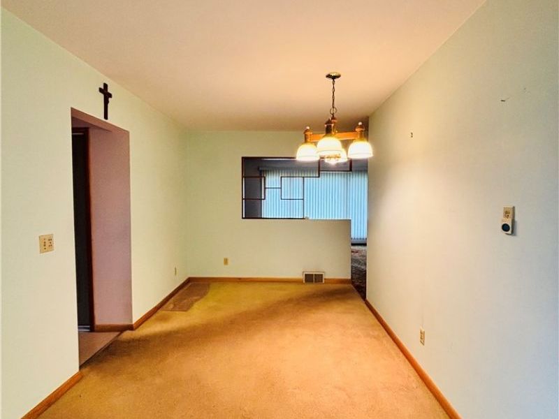 1551 Wilsonway Drive, Barberton, OH 44203 Photo 9