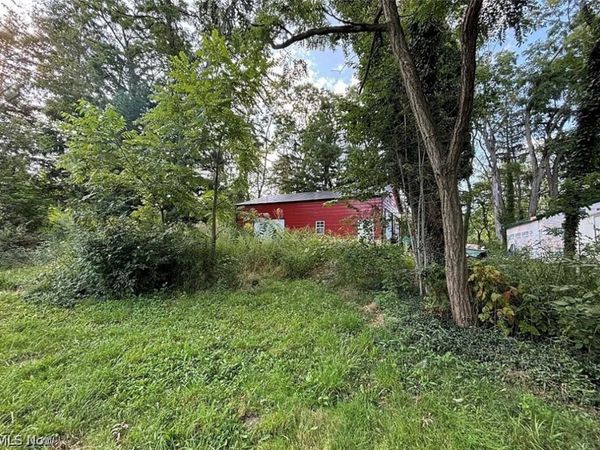 7795 State Route 303 , Windham, OH 44288