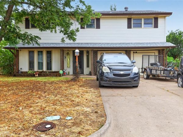 4736 S Newport Drive, Del City, OK 73115