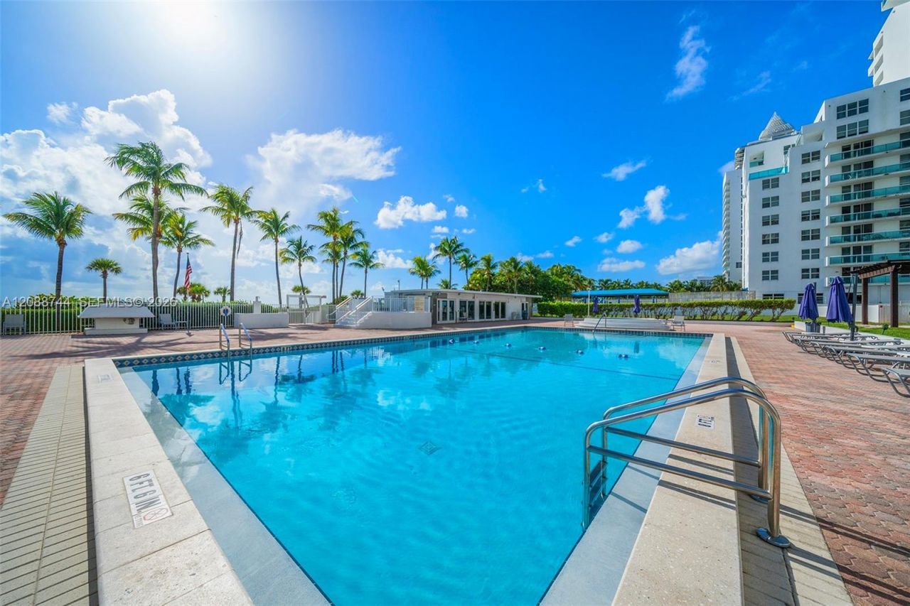 5005 Collins Ave, Unit 1525, Miami Beach, FL 33140 Photo