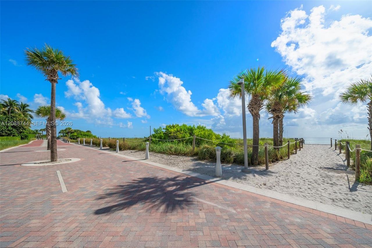 5005 Collins Ave, Unit 1525, Miami Beach, FL 33140 Photo
