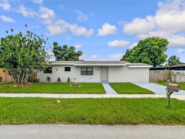 11822 SW 169th St , Miami, FL 33177