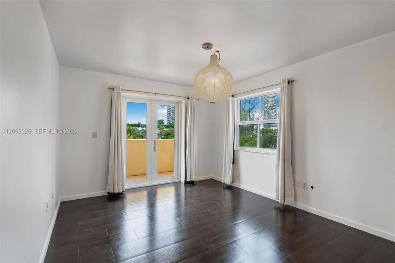 227 Michigan Ave , Unit 405, Miami Beach, FL 33139 Photo