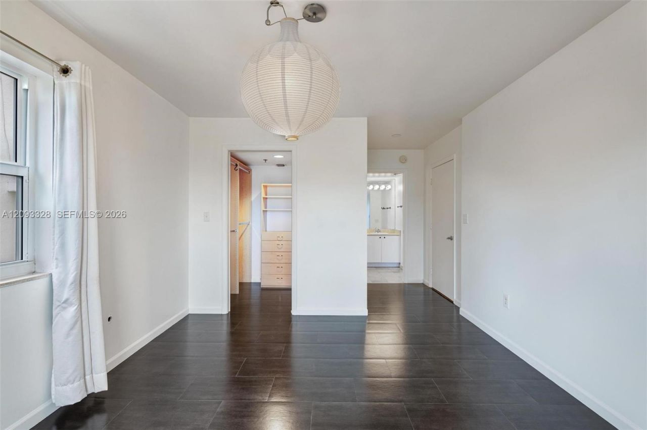 227 Michigan Ave , Unit 405, Miami Beach, FL 33139 Photo