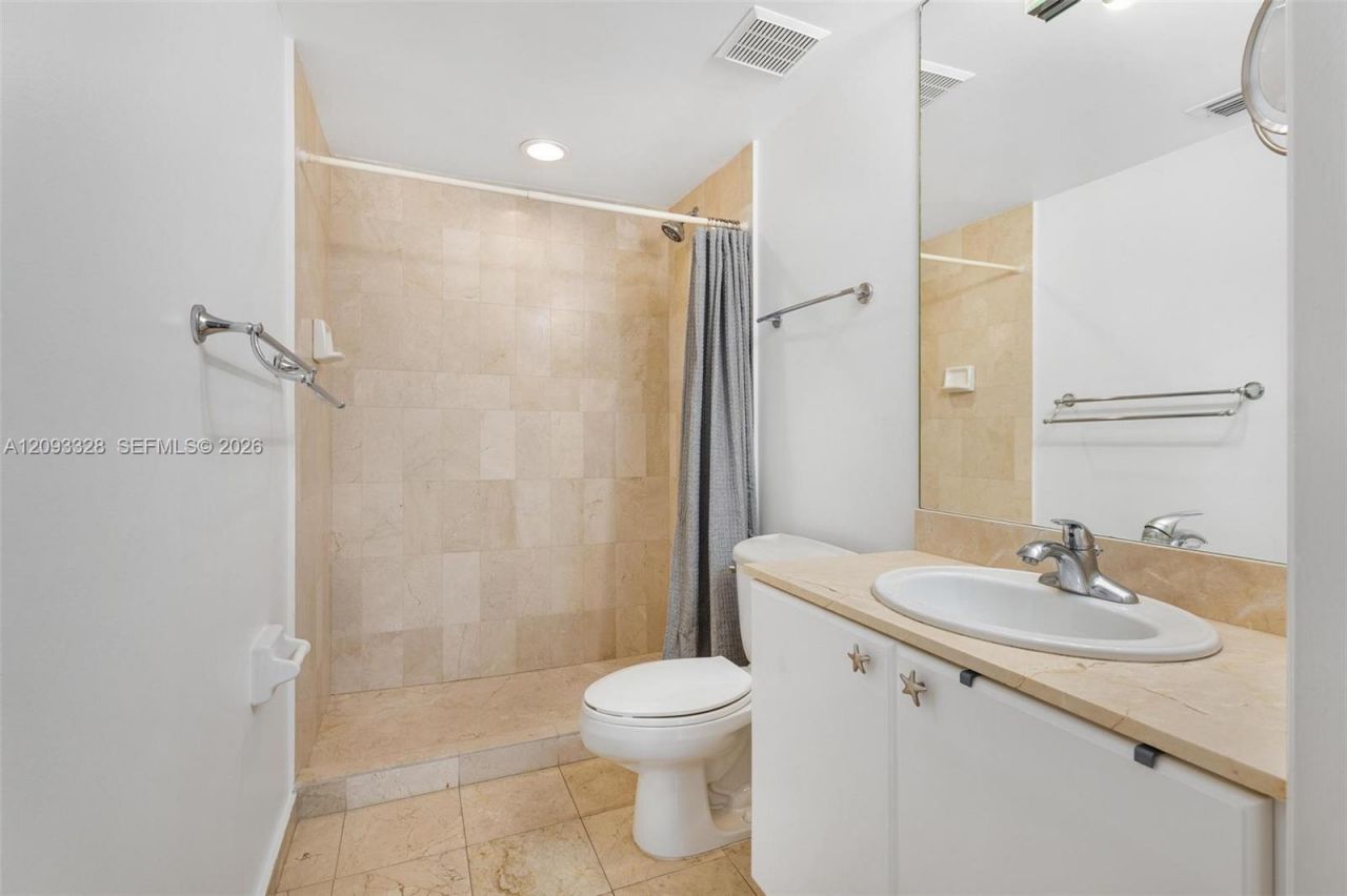 227 Michigan Ave , Unit 405, Miami Beach, FL 33139 Photo