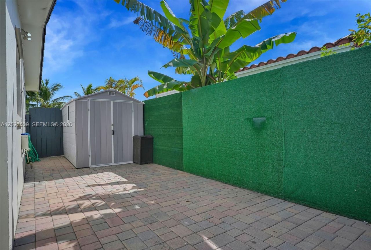 7767 Normandy St , Miramar, FL 33023 Photo
