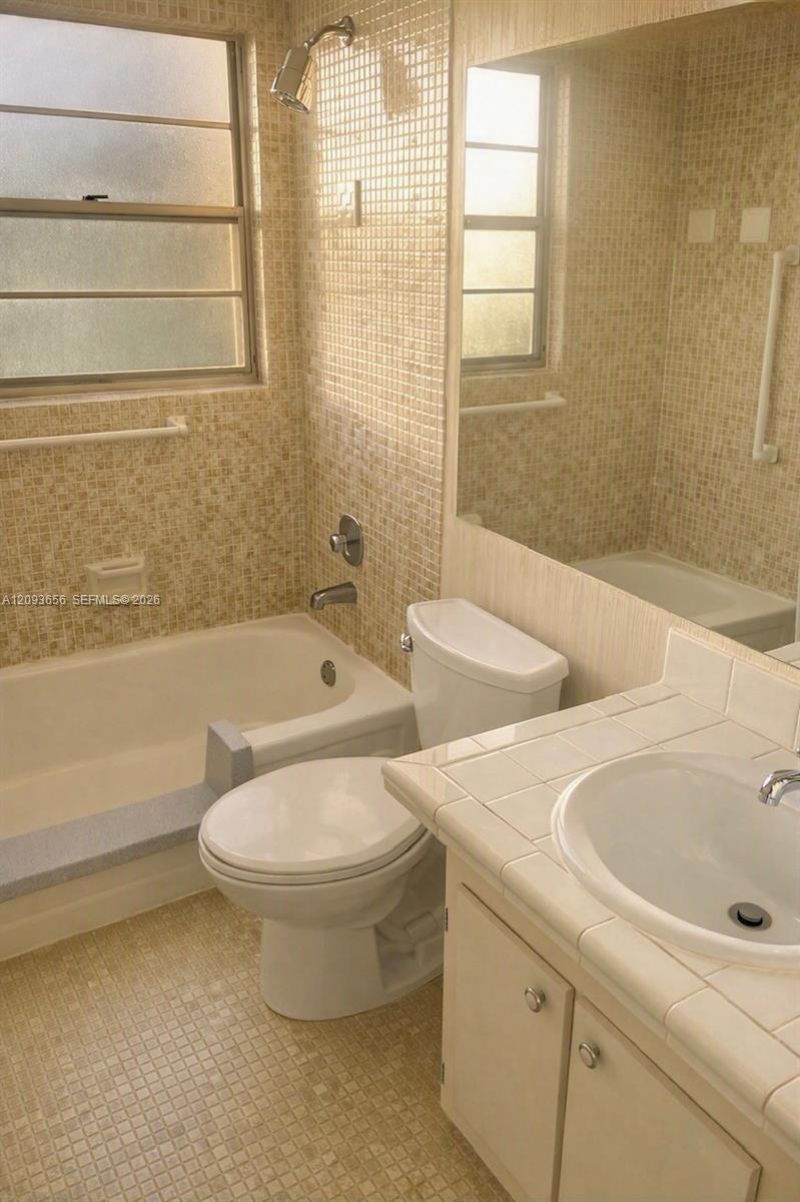 528 Mansfield M, Unit 528, Boca Raton, FL 33434 Photo