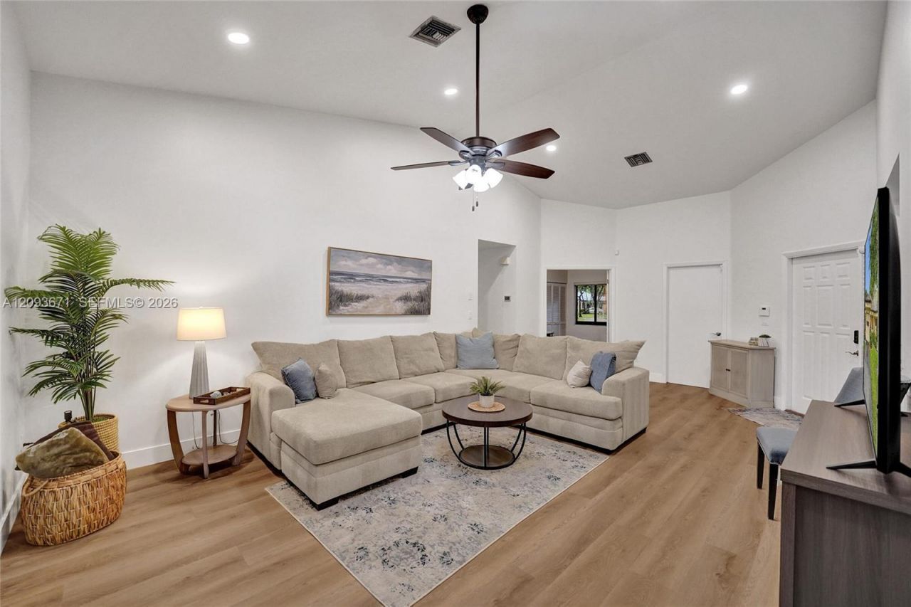 465 NW 95th Ave, Plantation, FL 33324 Photo