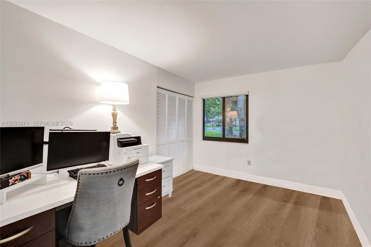 465 NW 95th Ave, Plantation, FL 33324 Photo