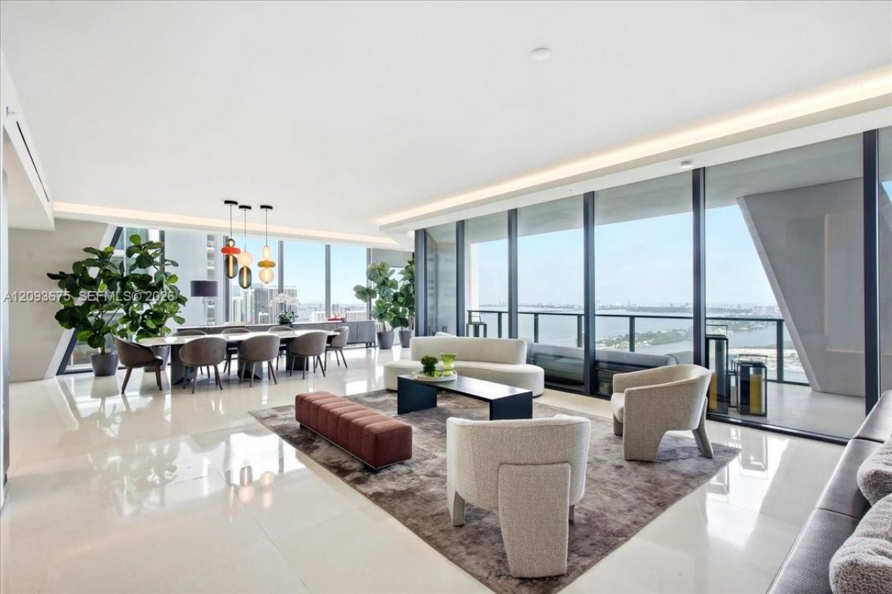 1000 Biscayne Blvd , Unit 4102, Miami, FL 33132 Photo