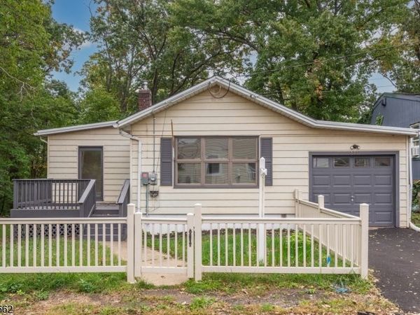 278 Outlook Blvd, Old Bridge, NJ 07735