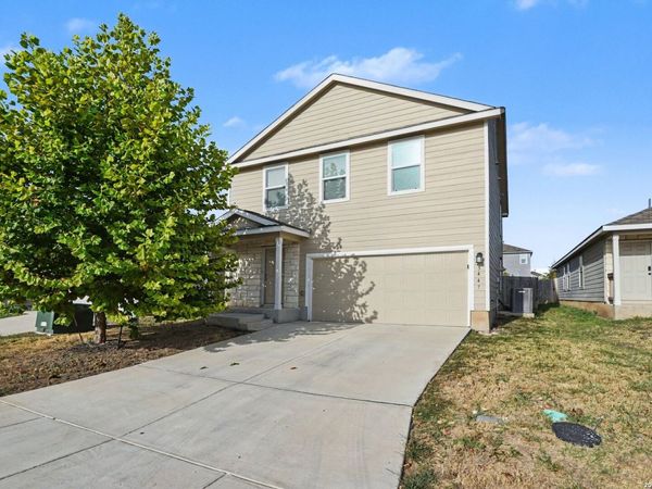 5447 Daphne Path, San Antonio, TX 78253