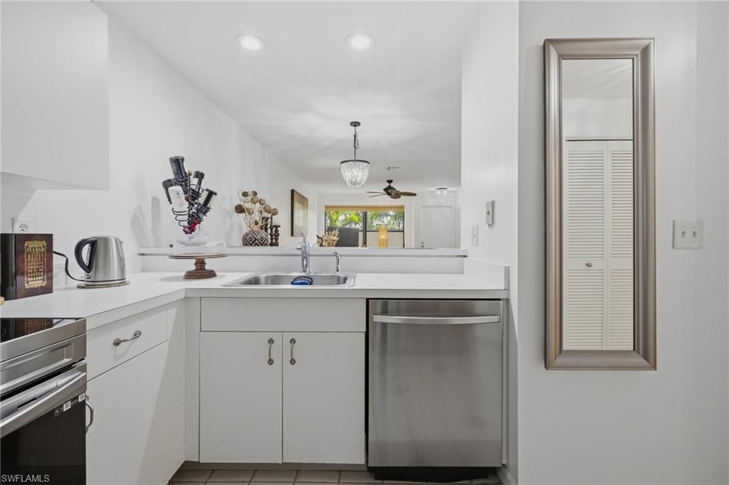 55 Emerald Woods Dr, Unit C9, Naples, FL 34108 Photo