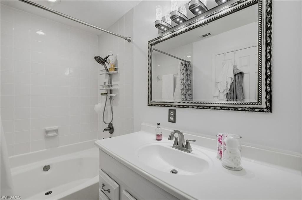 55 Emerald Woods Dr, Unit C9, Naples, FL 34108 Photo