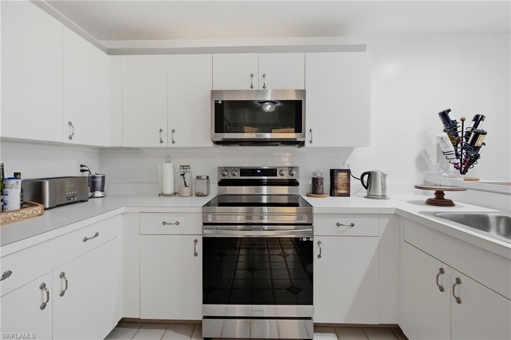 55 Emerald Woods Dr, Unit C9, Naples, FL 34108 Photo