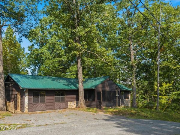759 Ridgefield Drive, Sevierville, TN 37876