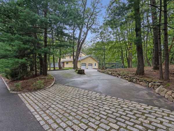 614 Twin Hills Court , Northport, NY 11768
