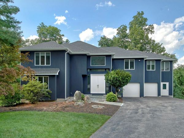 76 Random Farms Circle, Chappaqua, NY 10514
