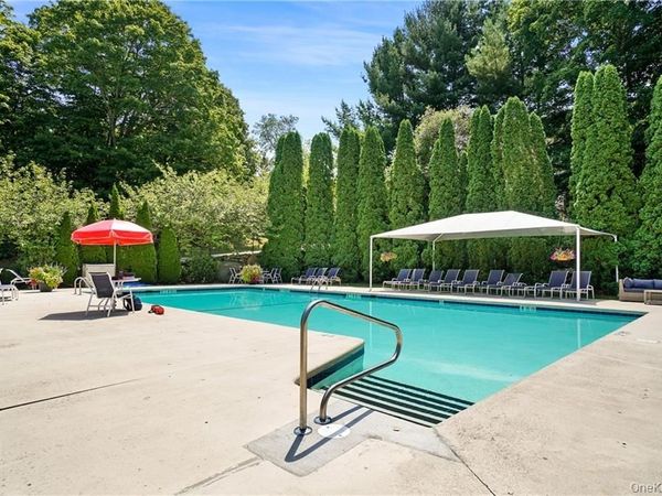 76 Random Farms Circle, Chappaqua, NY 10514