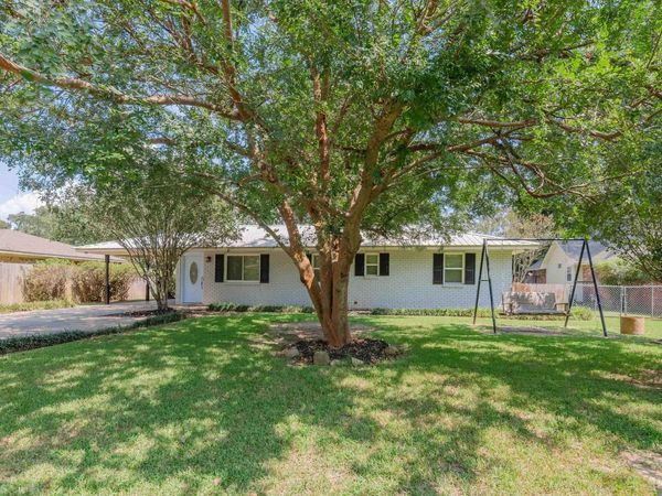 30698 Ranchero Ave, Denham Springs, LA 70726