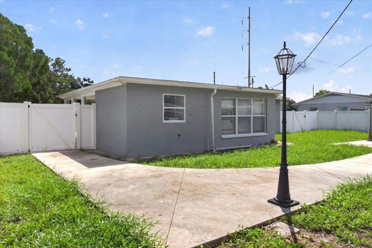 7210 Dr Martin Luther King Jr Street N, Saint Petersburg, FL 33702 Photo