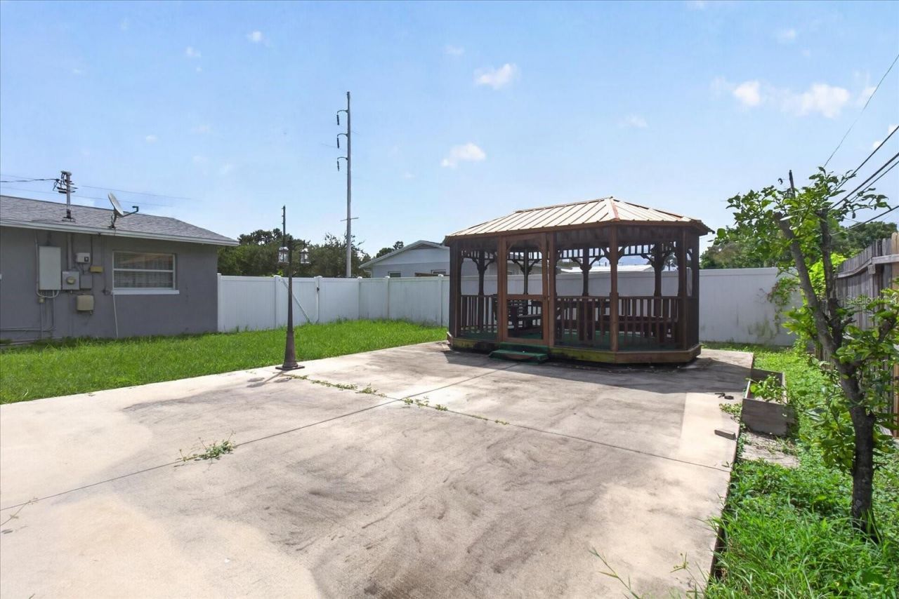7210 Dr Martin Luther King Jr Street N, Saint Petersburg, FL 33702 Photo