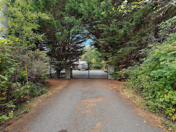 6791 East Sooke Rd, Sooke, BC V9Z 1A6