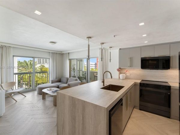 2740 SW 28th Terrace , Unit 602, Miami, FL 33133