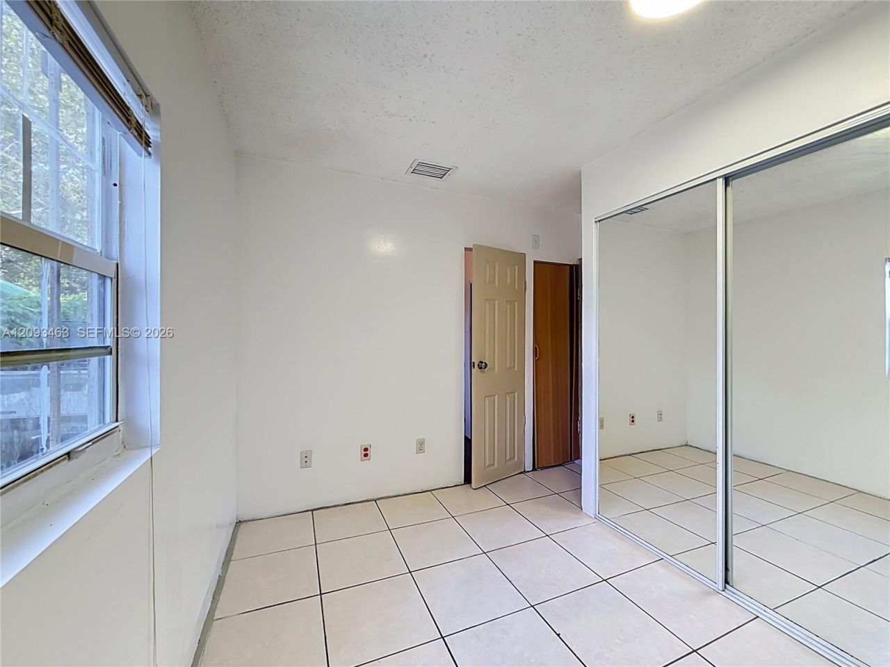 4433 NW 22nd Ct, Miami, FL 33142 Photo