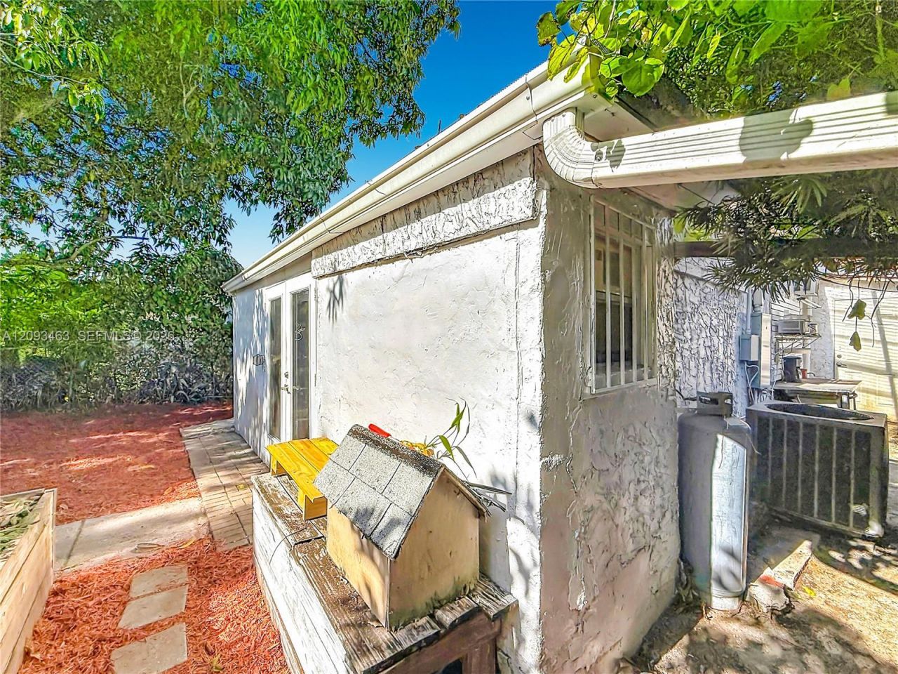 4433 NW 22nd Ct, Miami, FL 33142 Photo
