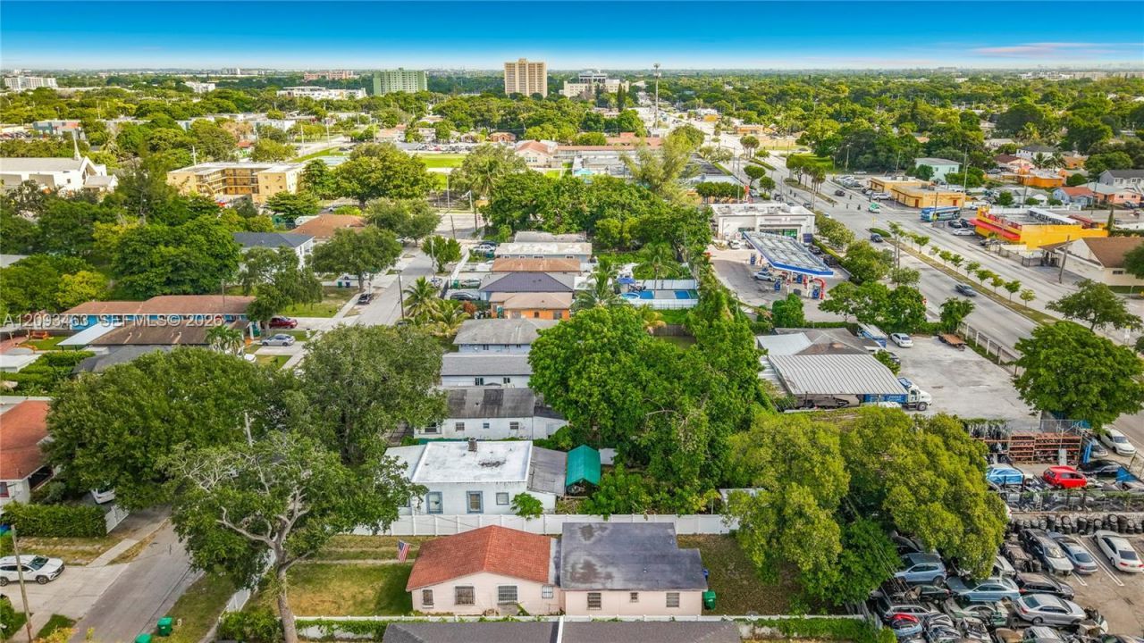 4433 NW 22nd Ct, Miami, FL 33142 Photo